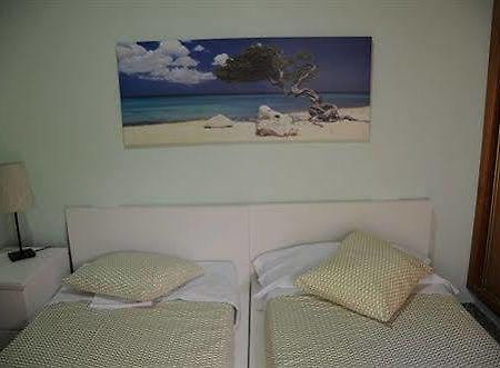 Apartamentos Puerto Valencia Luaran gambar